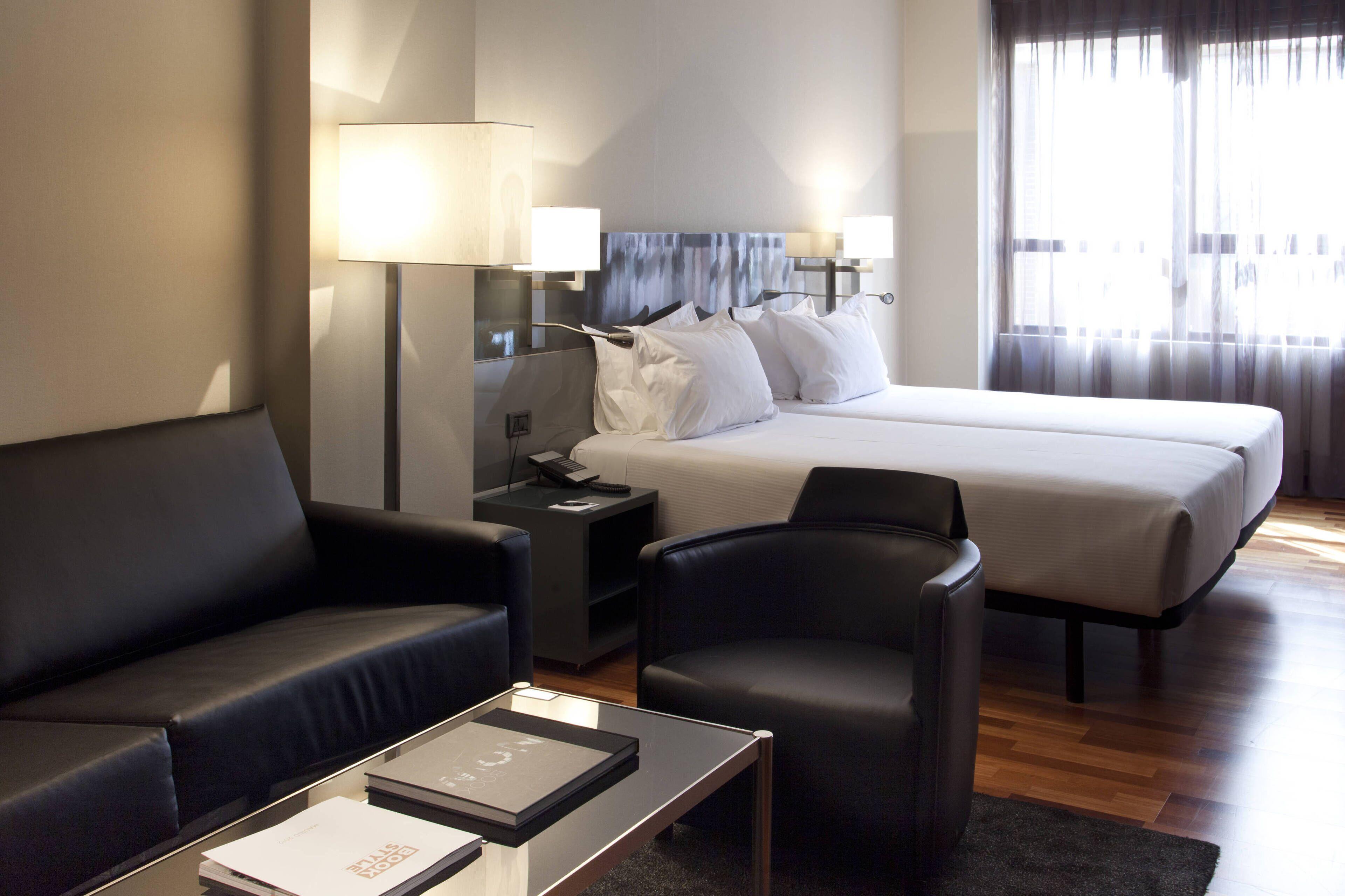 Ac Hotel Avenida De America By Marriott — Photos 1